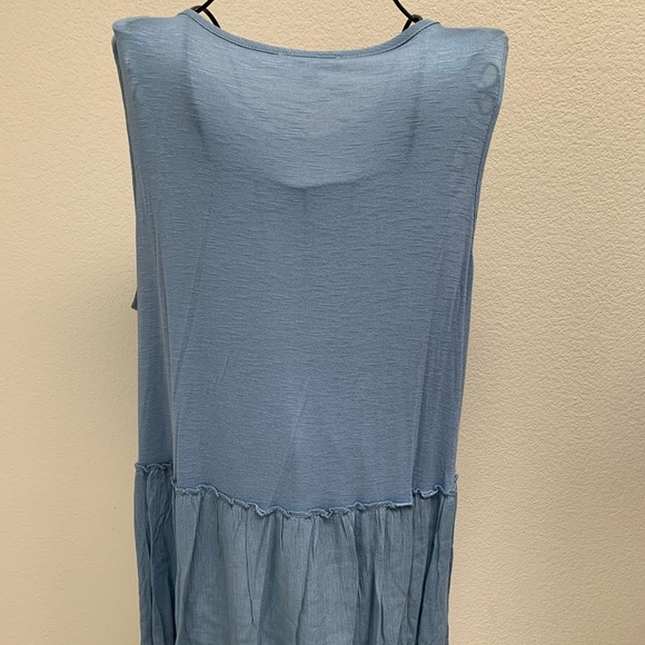 Indigo Threads Sleeveless Top - Picture 4 of 4